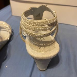 Silver low wedge 8W dress shoes